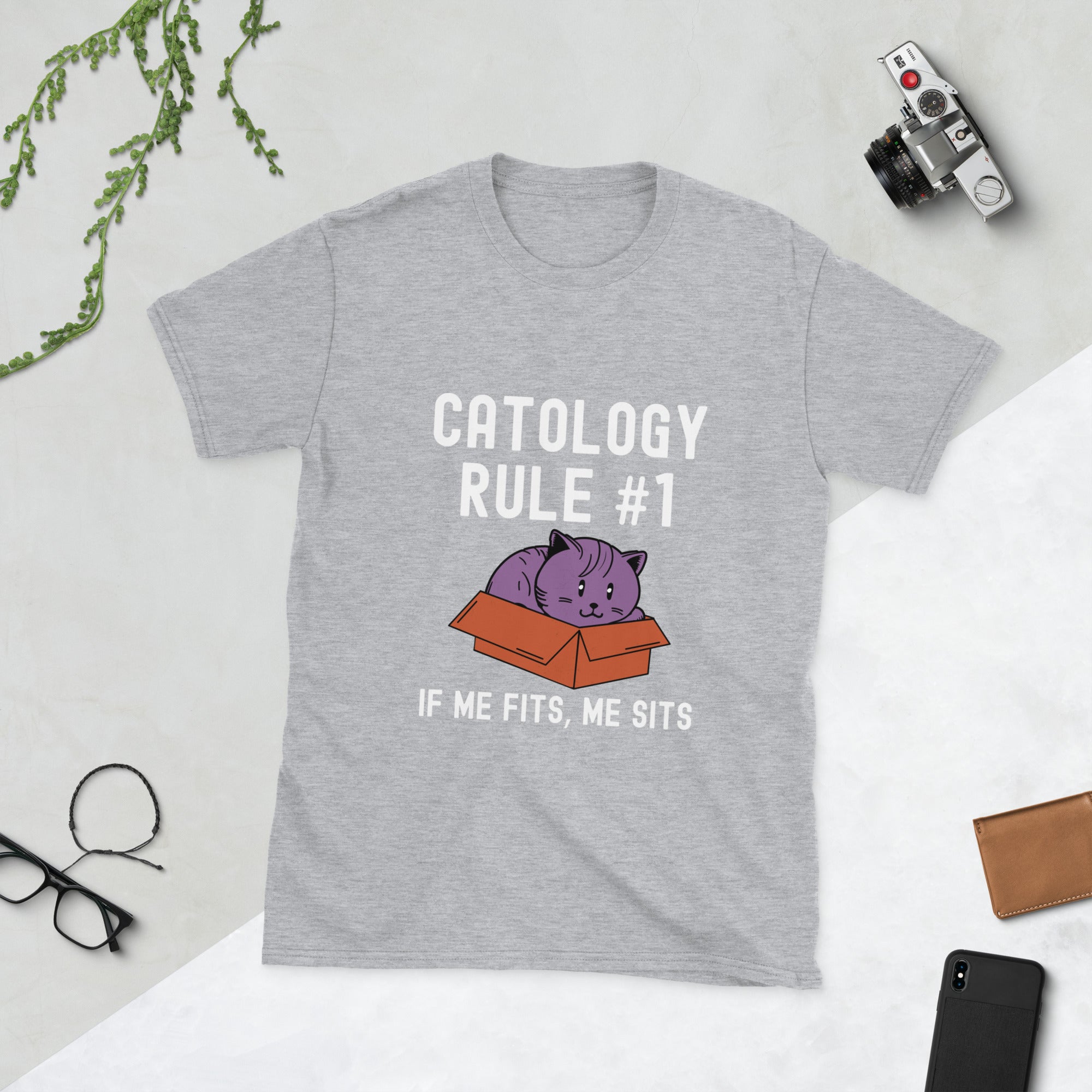 Short-Sleeve Unisex T-Shirt | Catology Rule #1 If me fits, me sits
